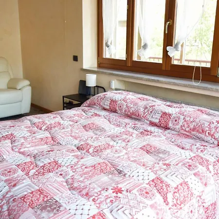 Apartment Re Lear Dream *